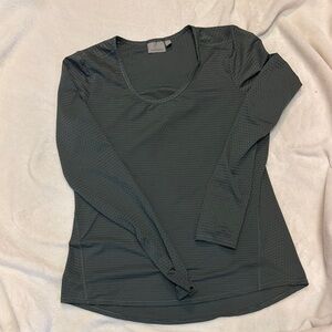 Athleta long sleeve running shirt